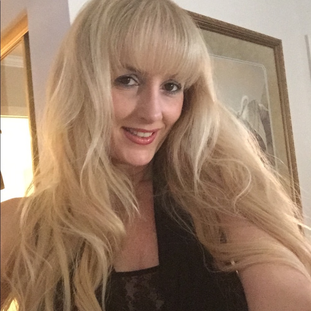 Meet your Posher, Gina